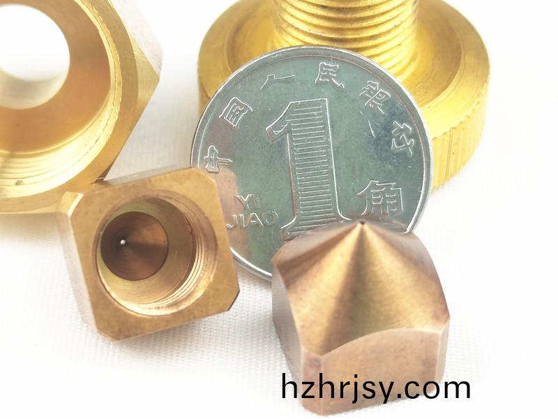 陶瓷(ci)吸(xi)嘴(zui)，鎢鋼(gang)吸嘴，定(ding)製(zhi)吸嘴(zui)，得人精(jing)工(gong)定(ding)製(zhi)加(jia)工吸嘴(zui)，微(wei)孔吸(xi)嘴